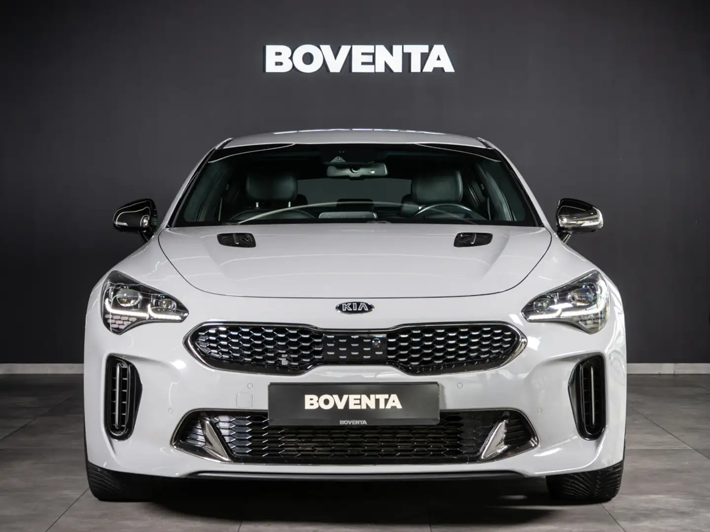 Kia Stinger GT 3.3 V6 T-GDI 4WD *HEAD-UP*360KAMERA*VOLL* Silber - 2