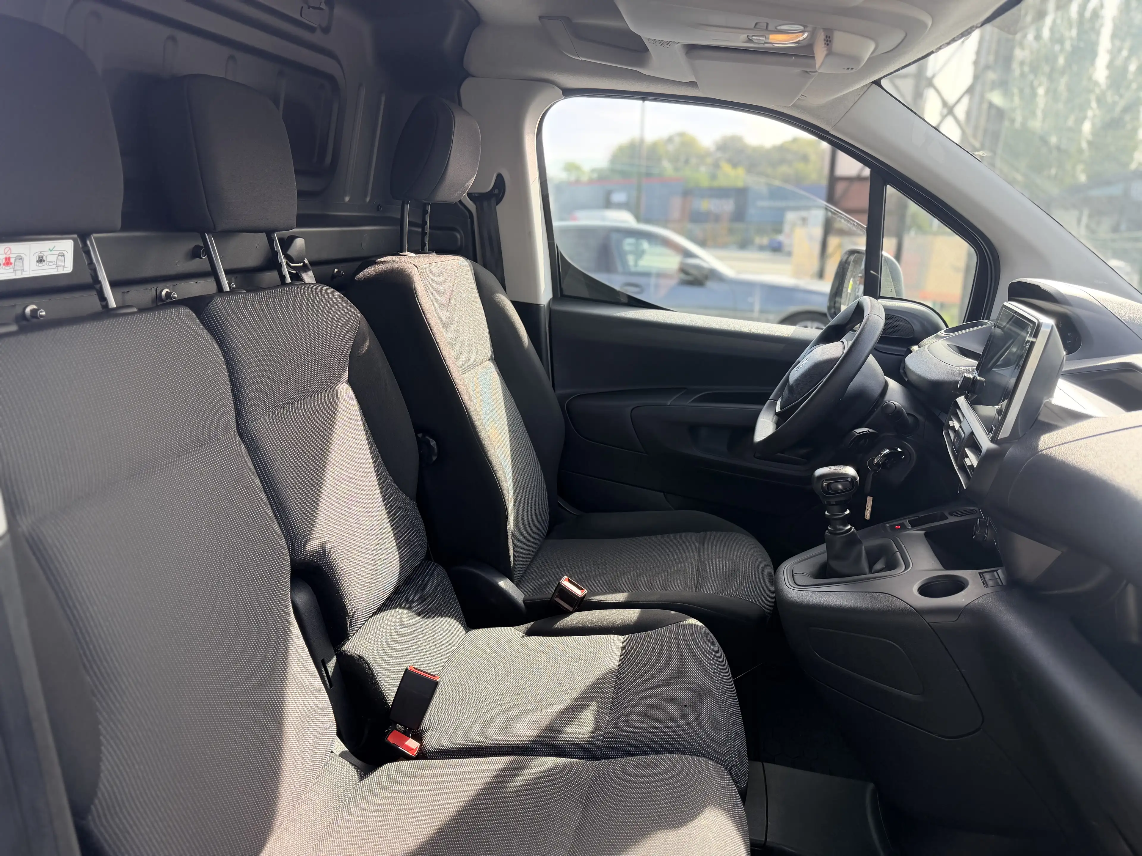 Peugeot Partner — photo 11