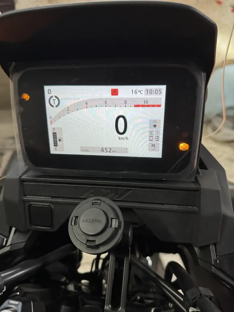 Honda ADV 350 black edition 2025 Fekete - 1