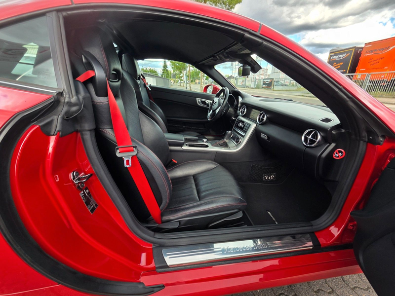 Mercedes-Benz SLK 250 Roadster AMG NeckPro FINANZIERUNG — photo 10