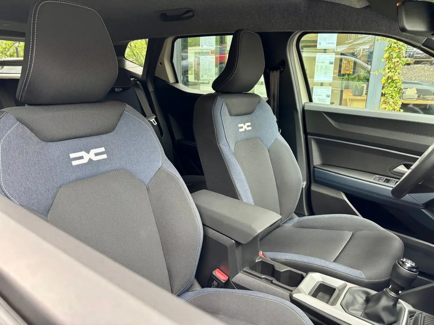 Dacia Duster 1.0 ECO-G | JOURNEY | GPS | CAMERA 20.790 € TTC Beige - 2