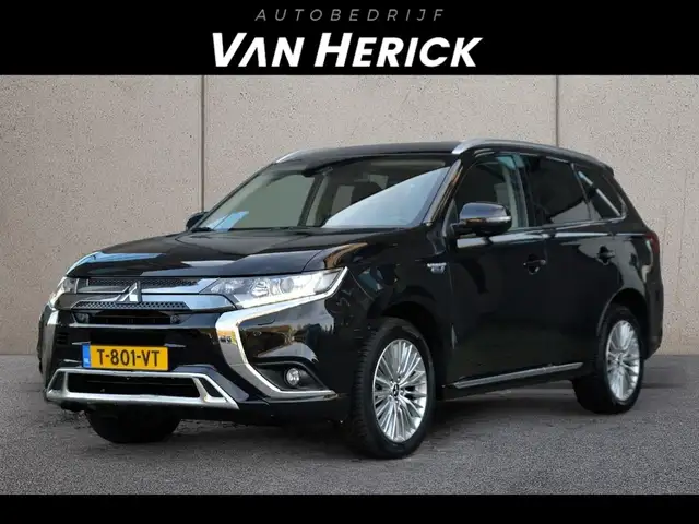 Mitsubishi Outlander 2.4 PHEV Intense+ | Stoelverw | Camera | Clima