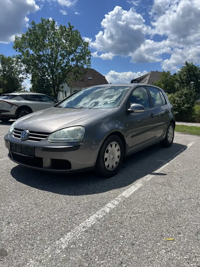 Volkswagen Golf 5 Trendline 1,9 TDi - 2