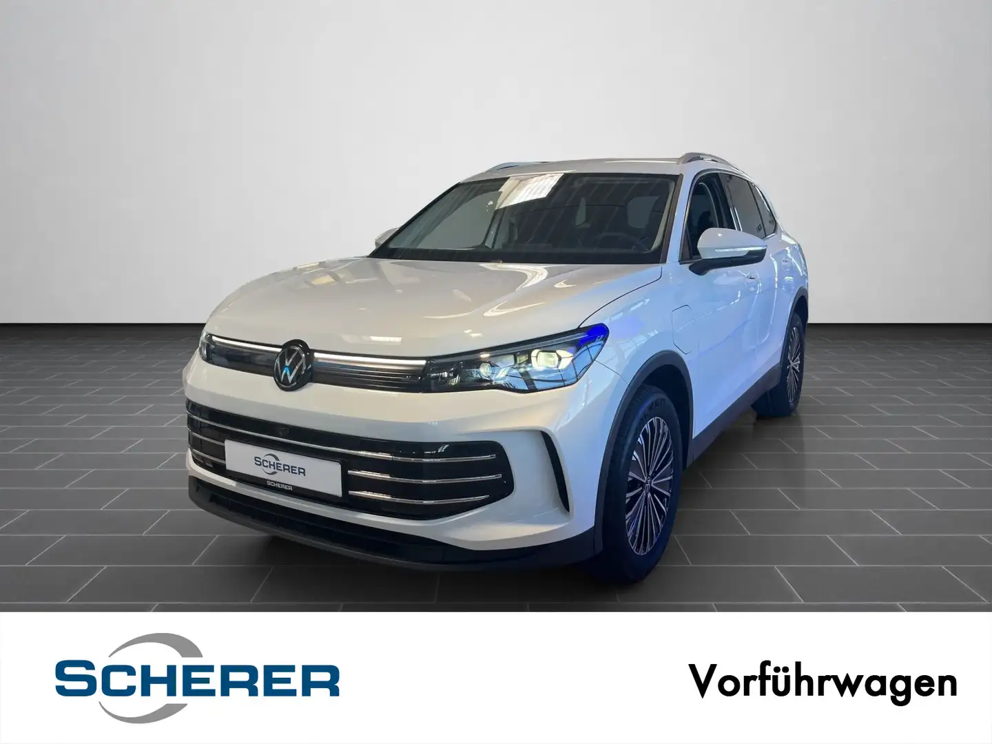 Volkswagen Tiguan Elegance DCC, Allwetter, IQ-Drive&Light Weiß - 1