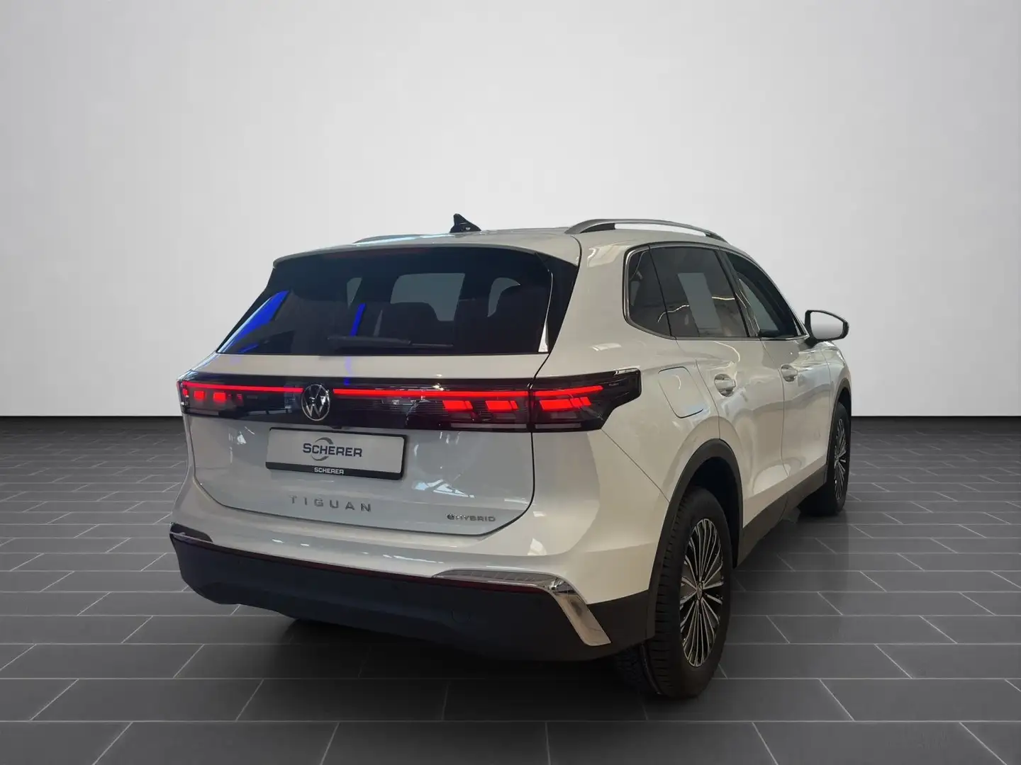 Volkswagen Tiguan Elegance DCC, Allwetter, IQ-Drive&Light Weiß - 2