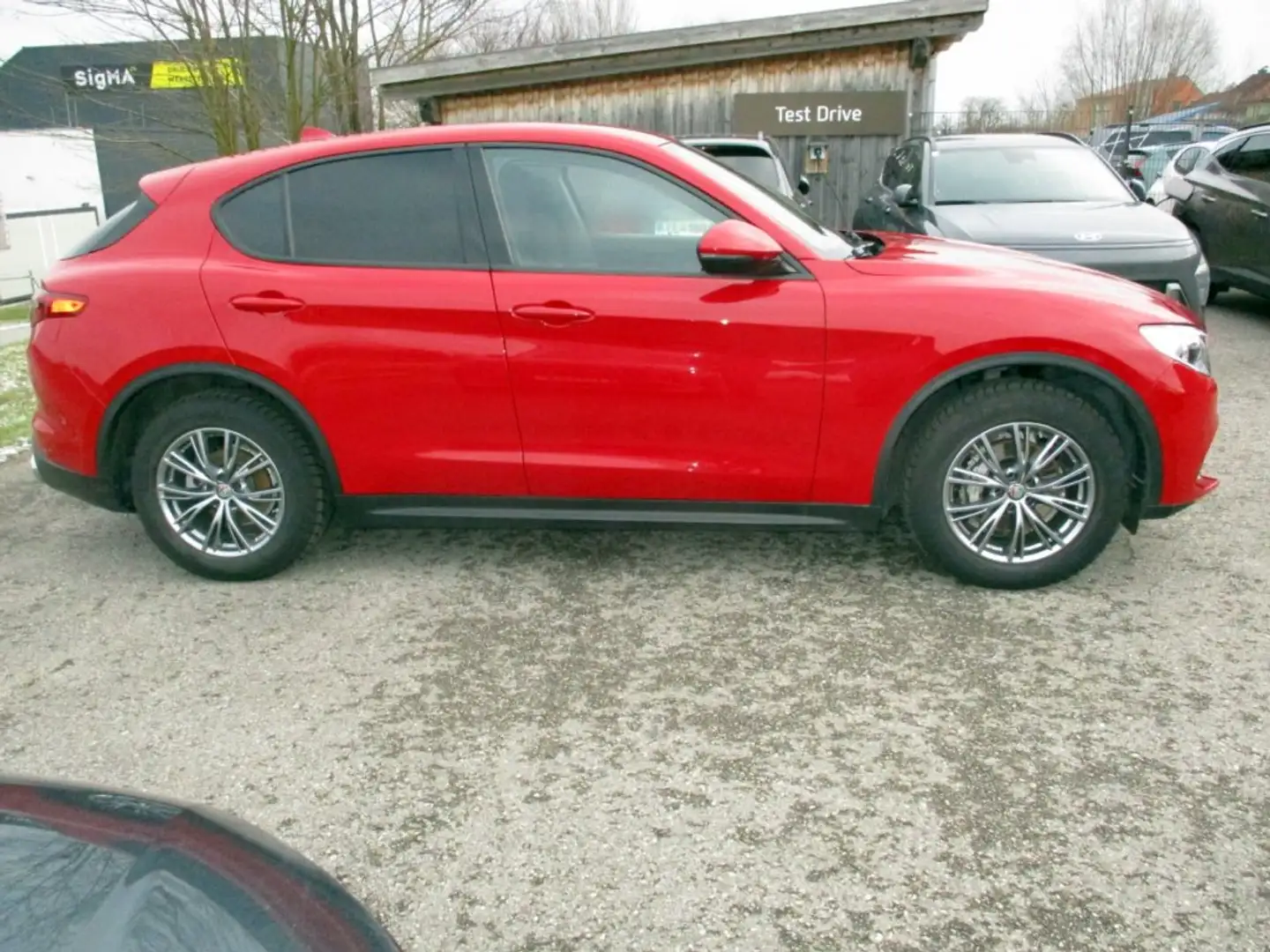 Alfa Romeo Stelvio Magnifica 2,2 ATX AWD Rot - 2
