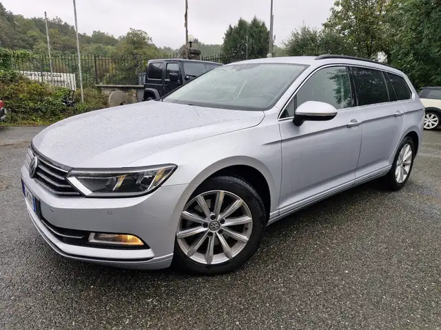Volkswagen Passat Variant Passat VIII Variant 2.0 tdi Highline 150cv dsg