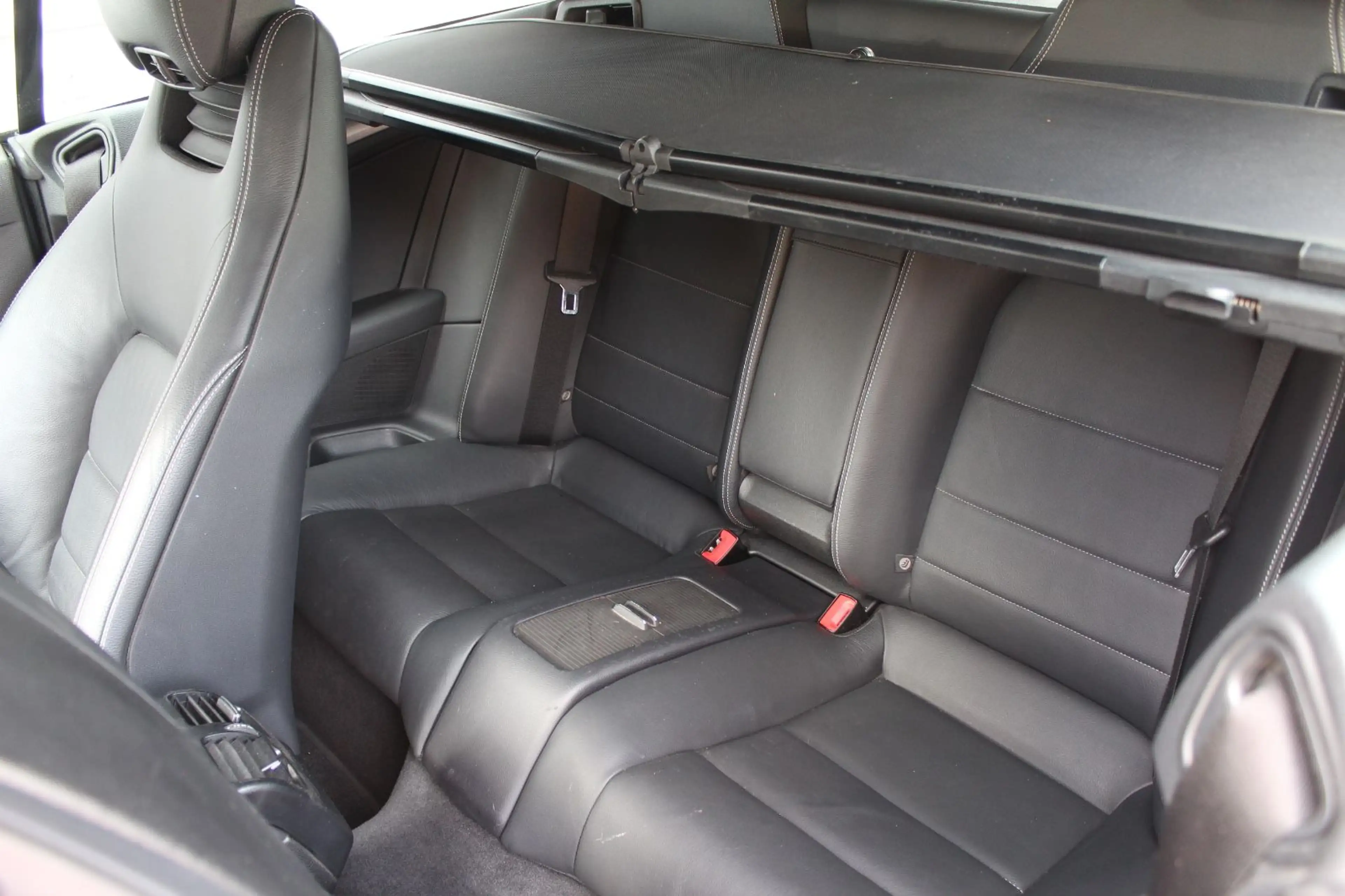 Mercedes-Benz E 250 CABRIO AUTOMATIK KLIMA LEDER NAVI AHK 2.Hd — photo 8