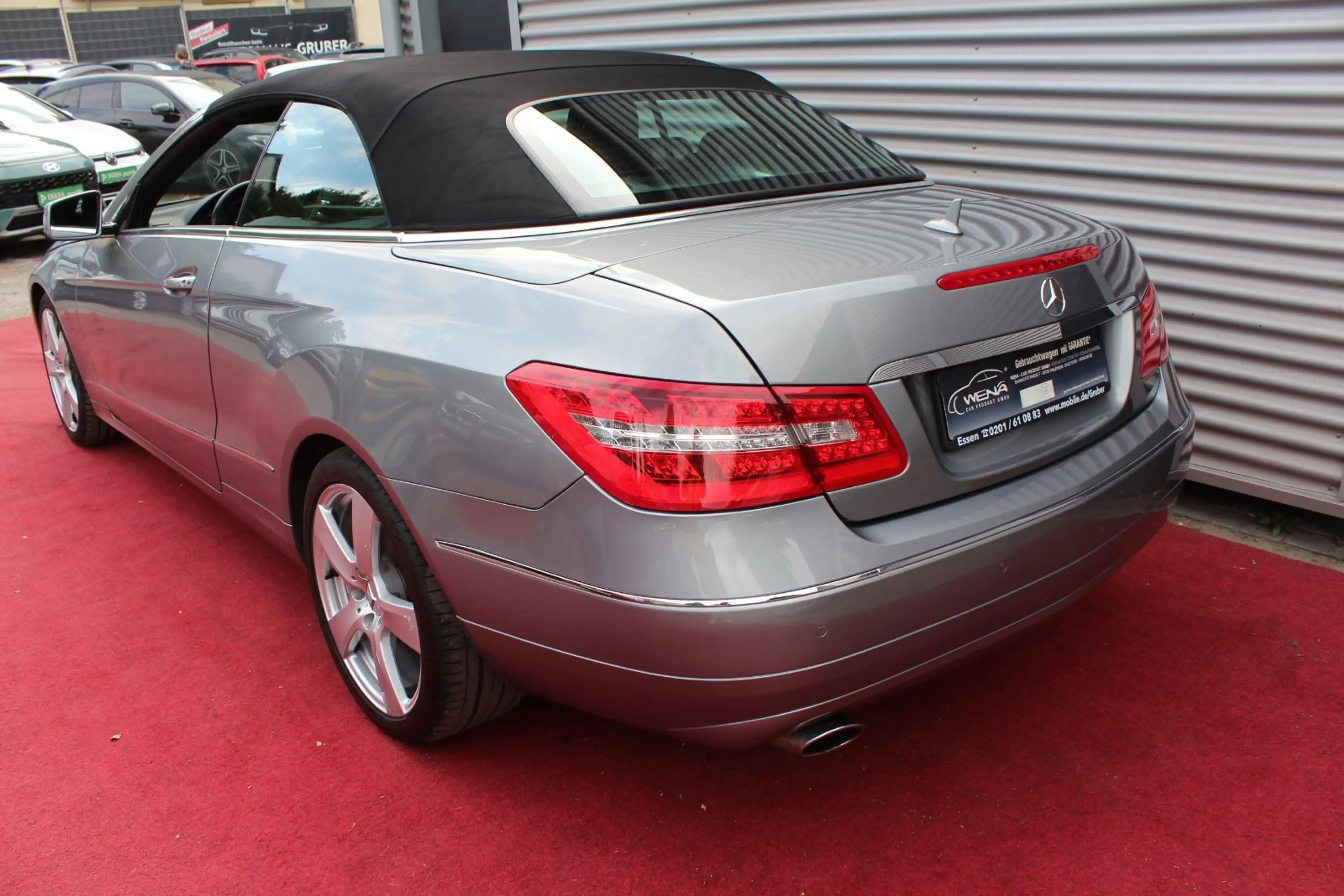 Mercedes-Benz E 250 CABRIO AUTOMATIK KLIMA LEDER NAVI AHK 2.Hd — photo 3