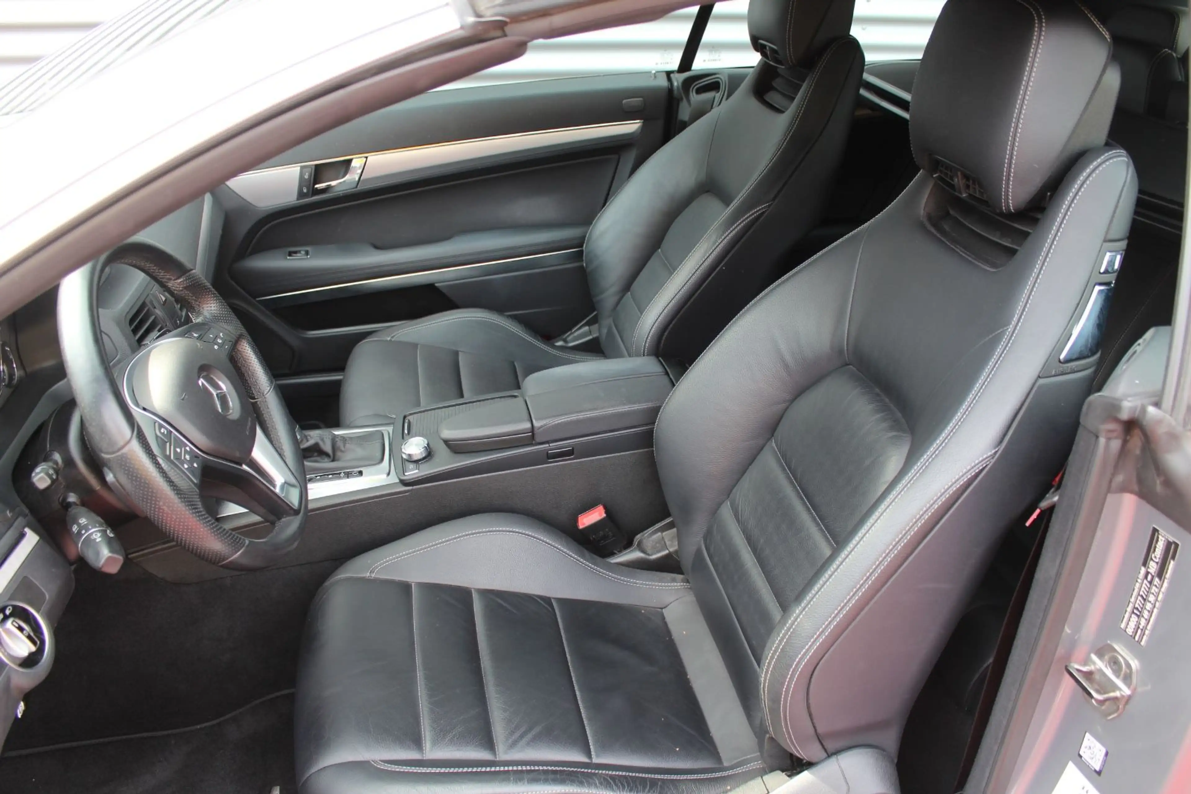 Mercedes-Benz E 250 CABRIO AUTOMATIK KLIMA LEDER NAVI AHK 2.Hd — photo 5