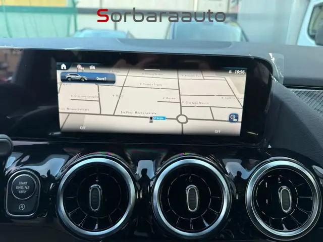 Mercedes-Benz GLA view 20