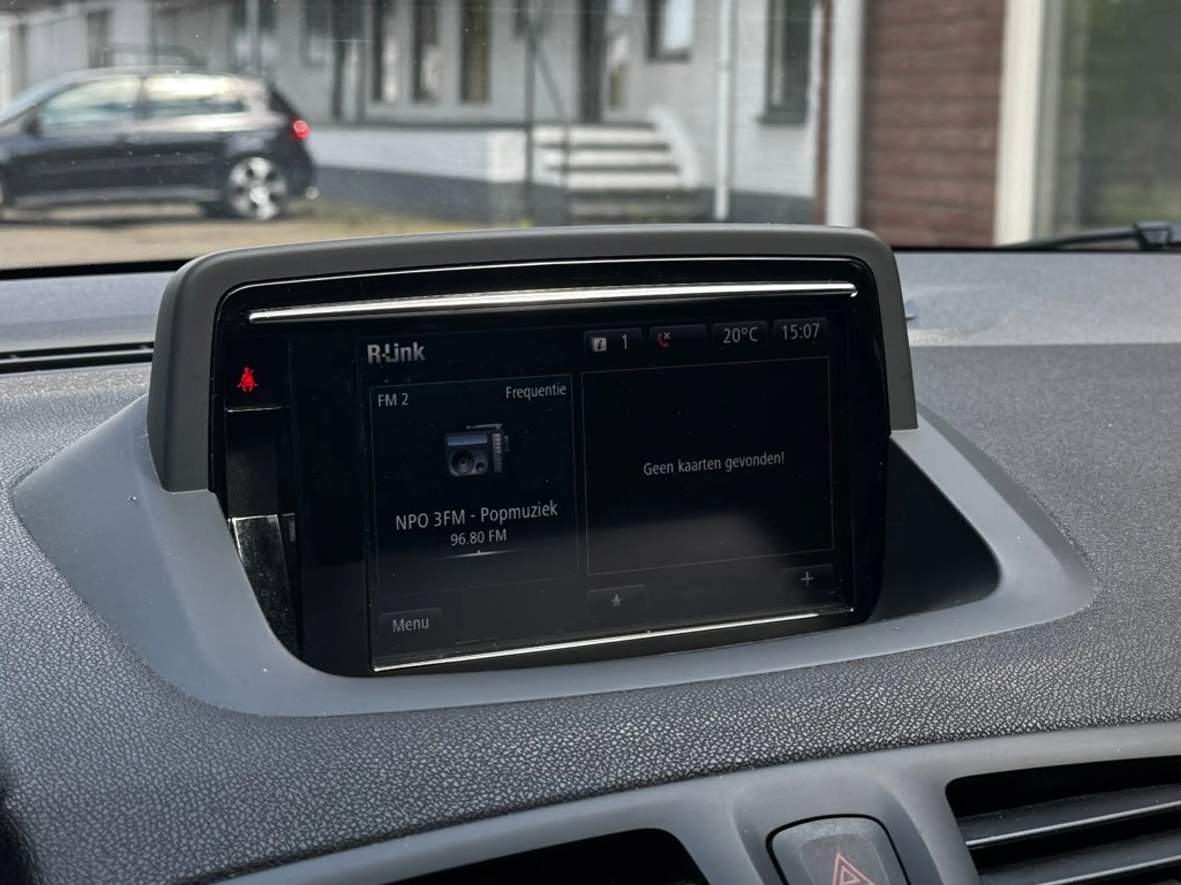 Renault Megane 1.2 TCe Limited — photo 7