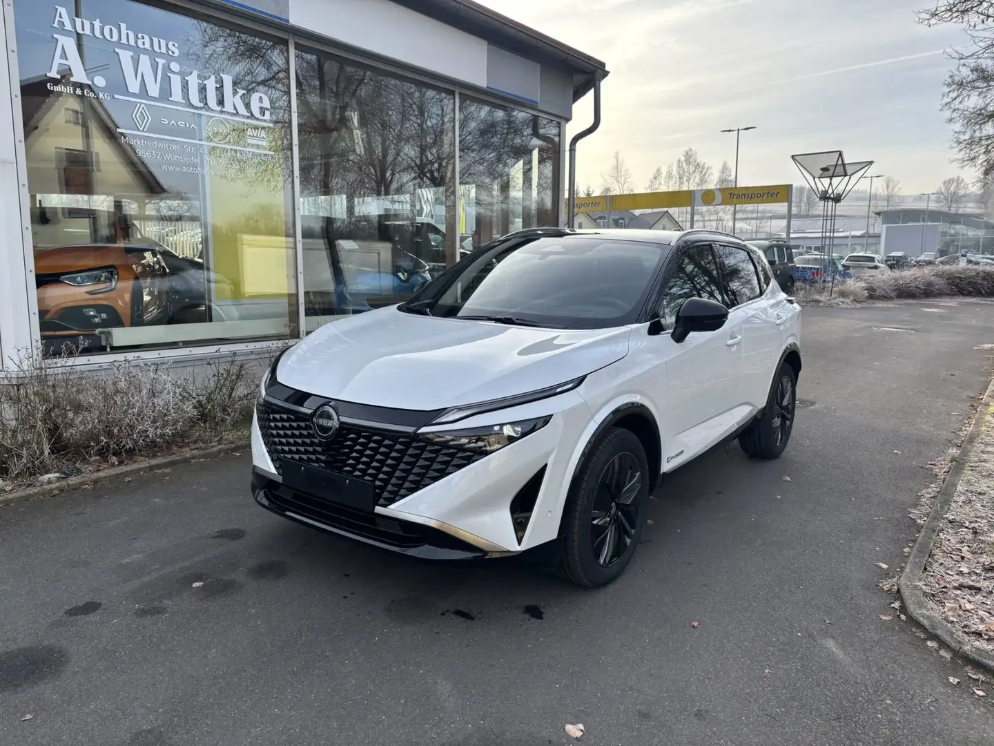Nissan Qashqai MY24 1.5 VC-T e-POWER 190 PS 4x2 Tekna Zwart - 1