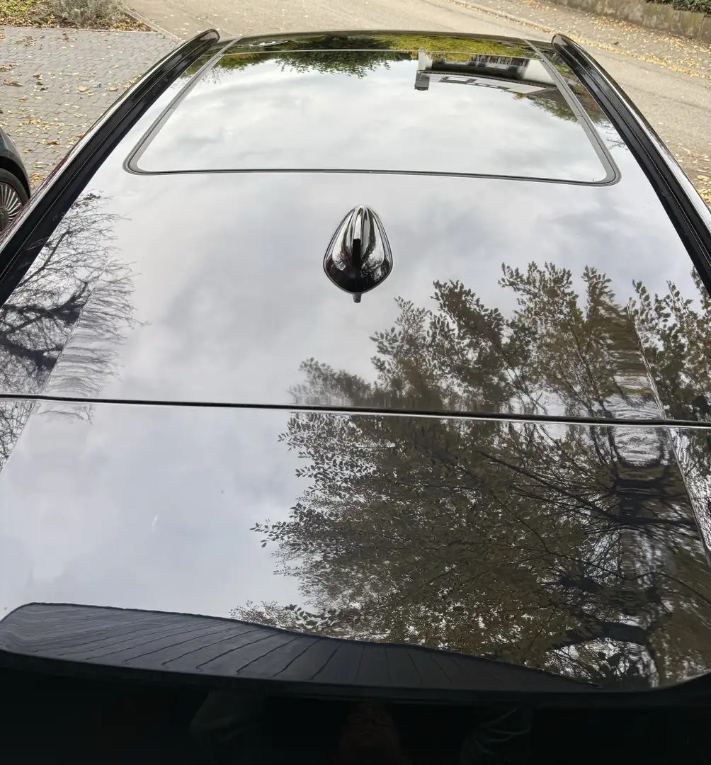BMW iX3 Impressive Schwarz - 2