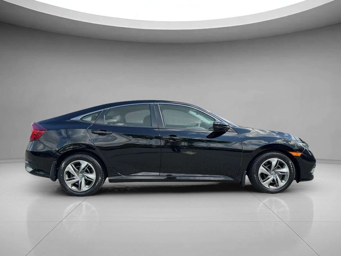 2019 Honda Civic LX CVT Sedan — снимка 1