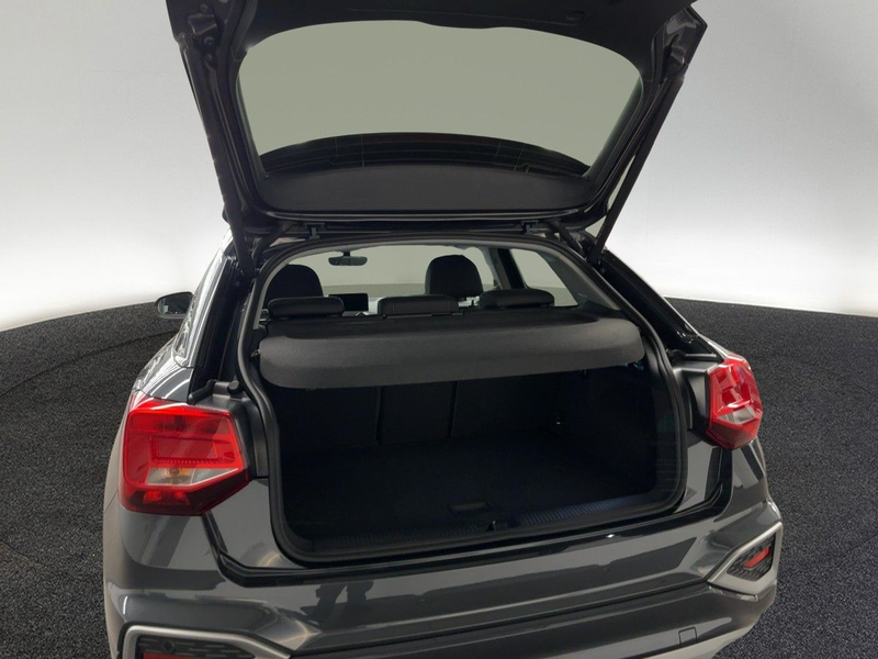 Audi Q2 Advanced 35 TDI S tr. PDC AHK LED NAVI — photo 9