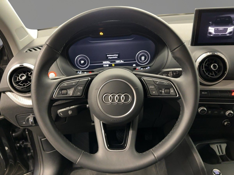 Audi Q2 Advanced 35 TDI S tr. PDC AHK LED NAVI — photo 14