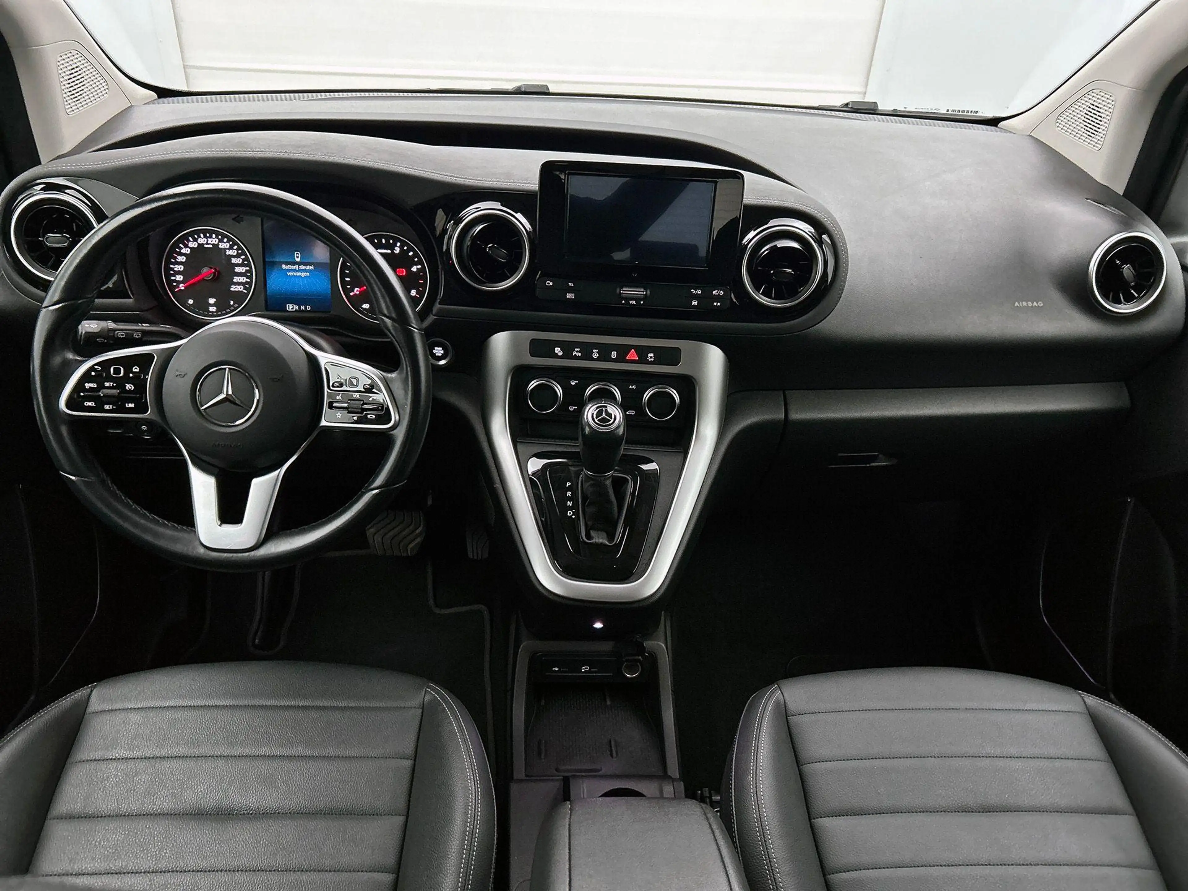 Mercedes-Benz T-Class 180 d Style | Dodehoekassistent | Smartphone Integ — photo 3