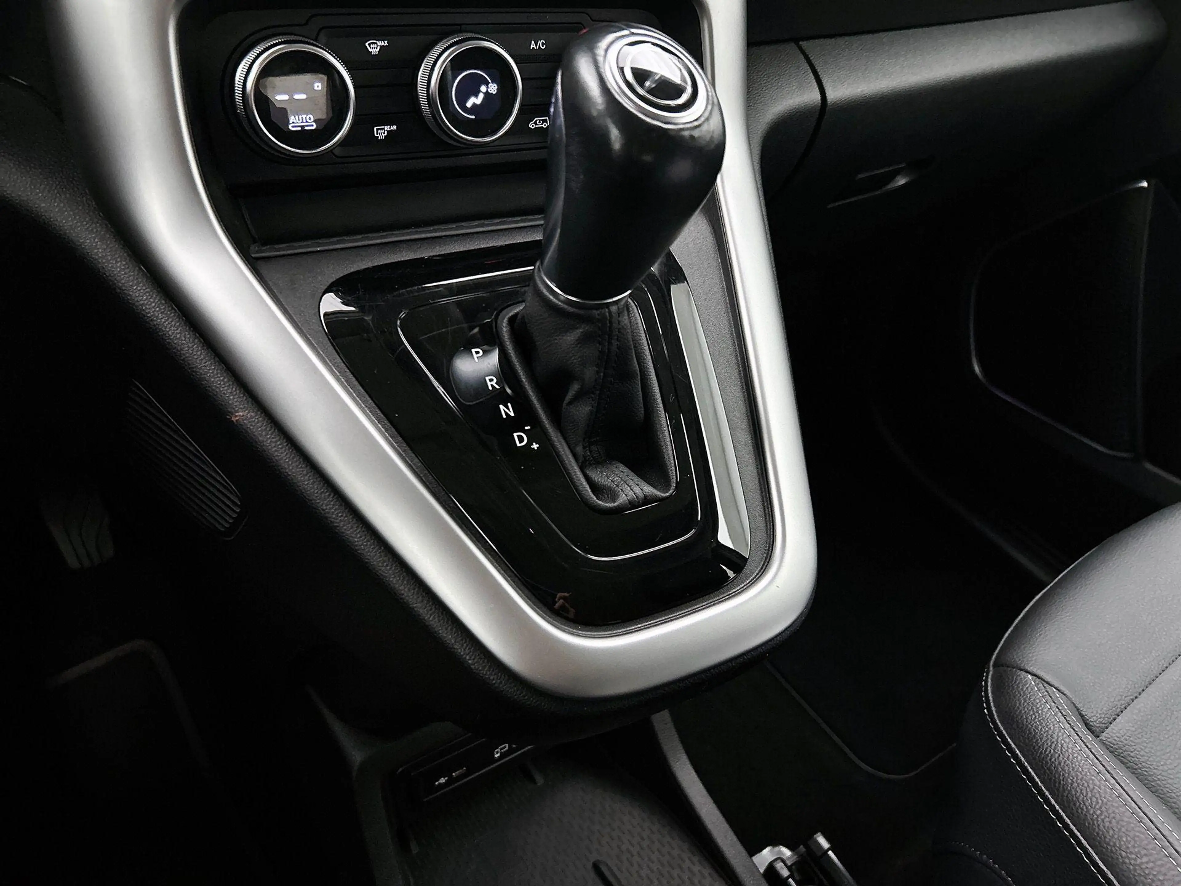 Mercedes-Benz T-Class 180 d Style | Dodehoekassistent | Smartphone Integ — photo 10