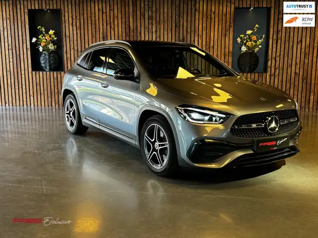 Mercedes-Benz GLA 250 AMG Line/Pano/Sfeerverlichting/Burmester/Camera