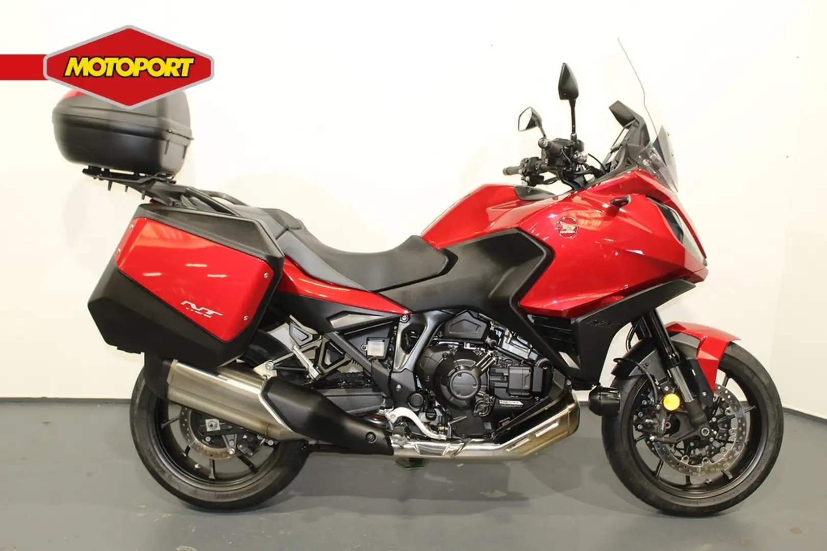 Honda NT 1100 DCT Kırmızı - 1