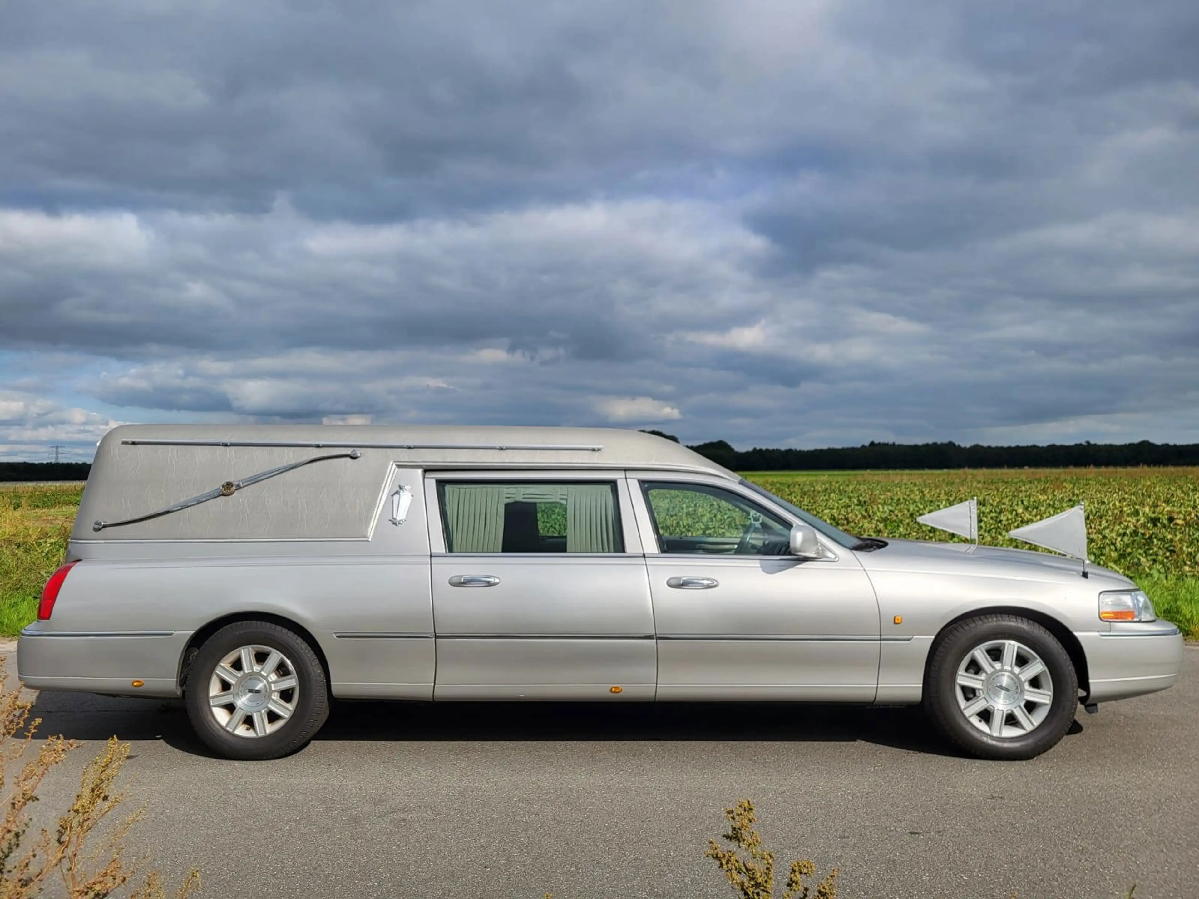 Lincoln Others Federal Begrafenis auto lijkwagen V8 — photo 4