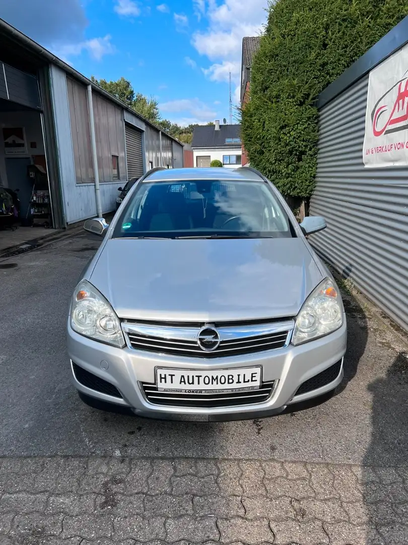 Opel Astra Caravan 1.3 CDTI KLIMA/TEMPOM/2.HAND Zilver - 2