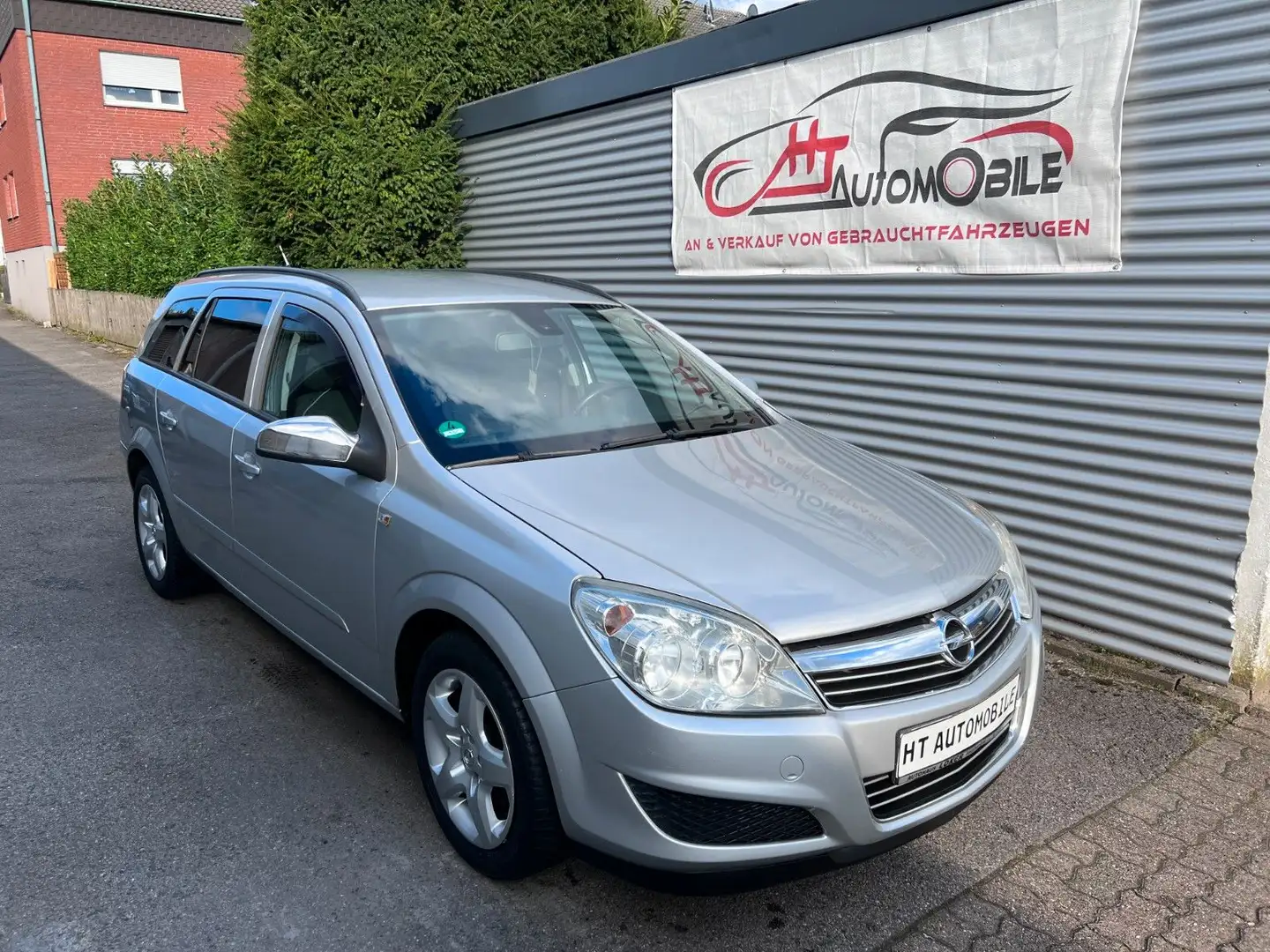 Opel Astra Caravan 1.3 CDTI KLIMA/TEMPOM/2.HAND Zilver - 1
