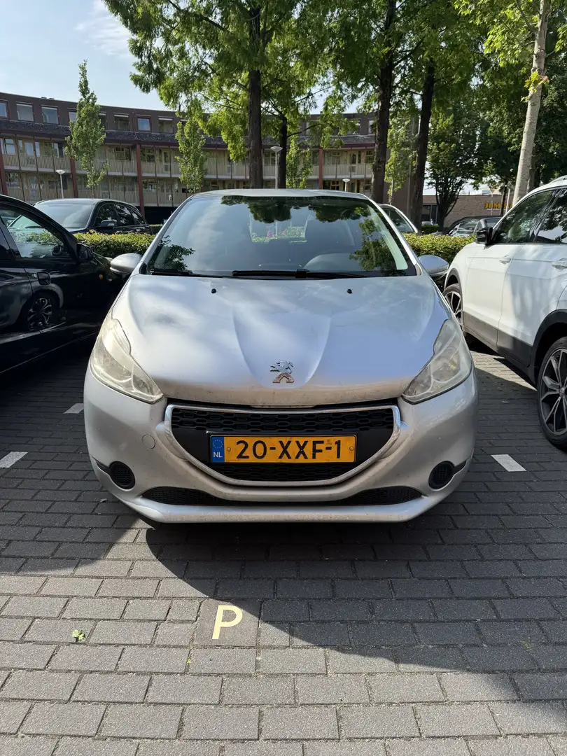 Peugeot 208 1.2 VTi Active Grijs - 2