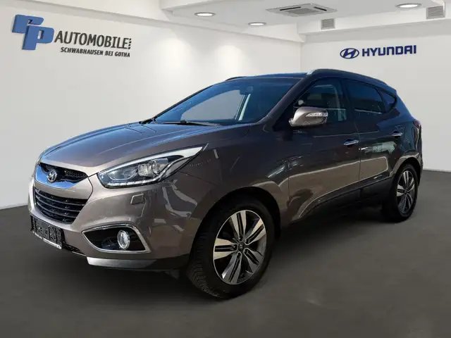 Hyundai iX35 2.0 CRDi Style 4WD MT  Navi/Xenon/PD