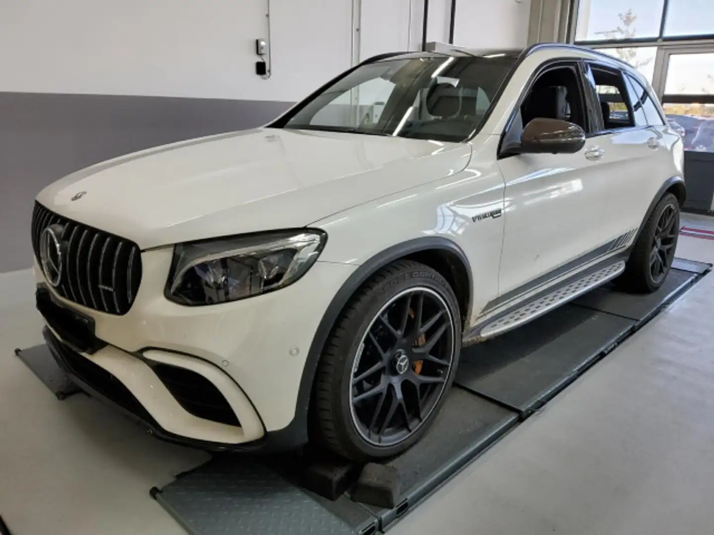 Mercedes-Benz GLC 63 AMG GLC 63 S AMG 4Matic Edition 1 8-fach bereift Blanc - 2
