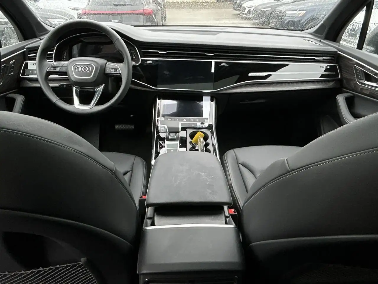 Audi Q7 снимка Audi Q7