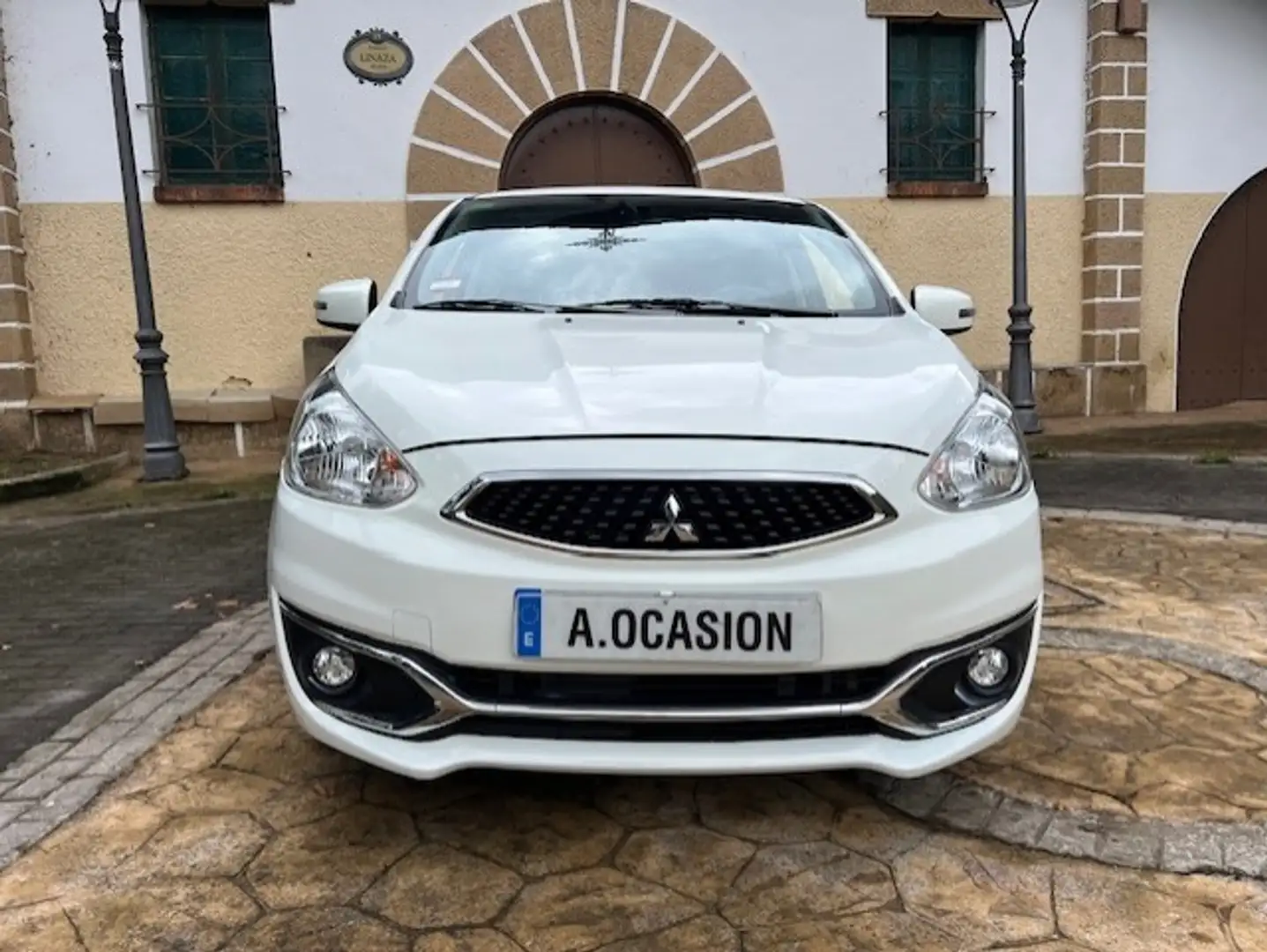 Mitsubishi Space Star 120 MPI Kaiteki Bianco - 2