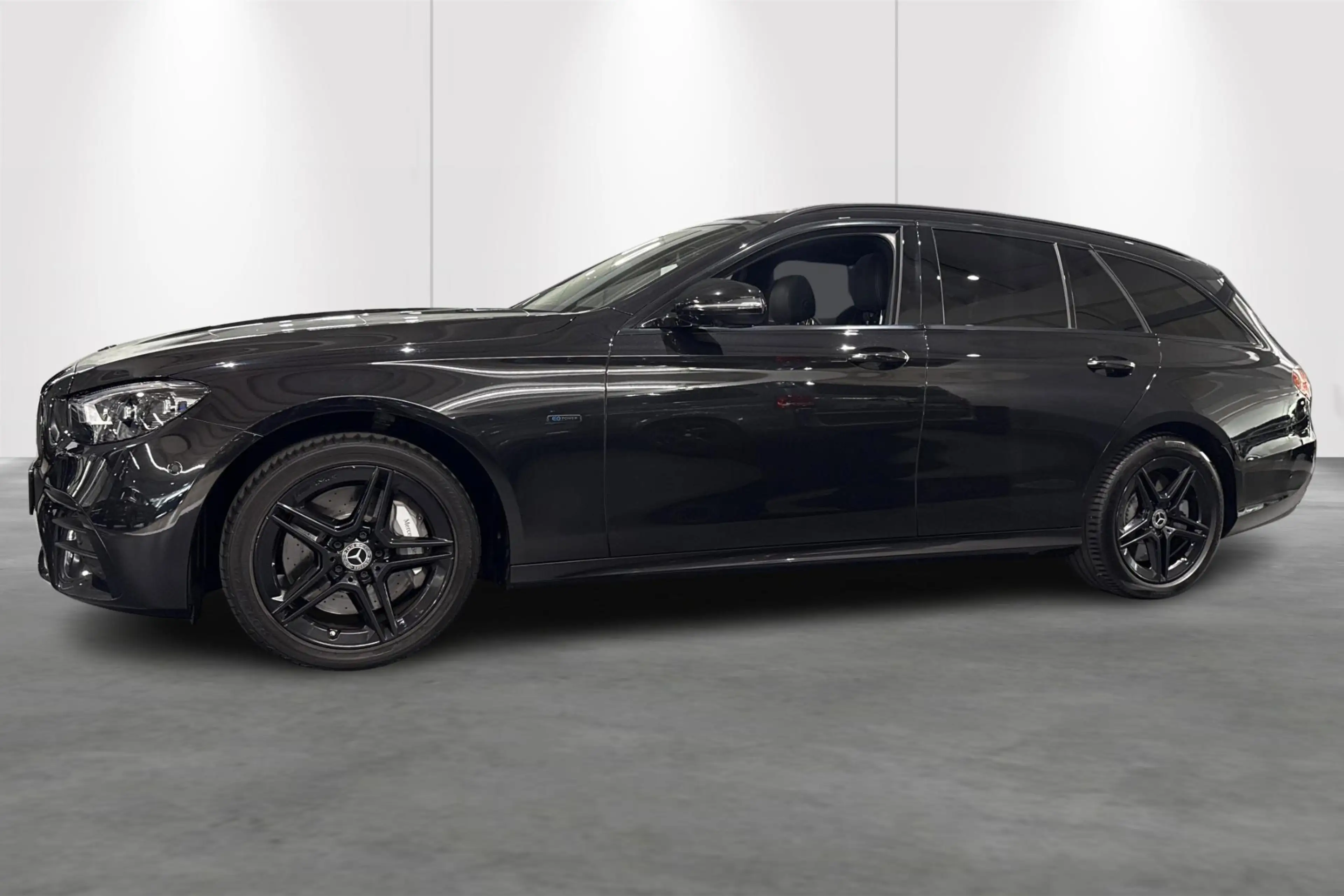 Mercedes-Benz E 300 Break E 300de *BURMESTER AMG LINE PREMIUM PLUS LUX — photo 3