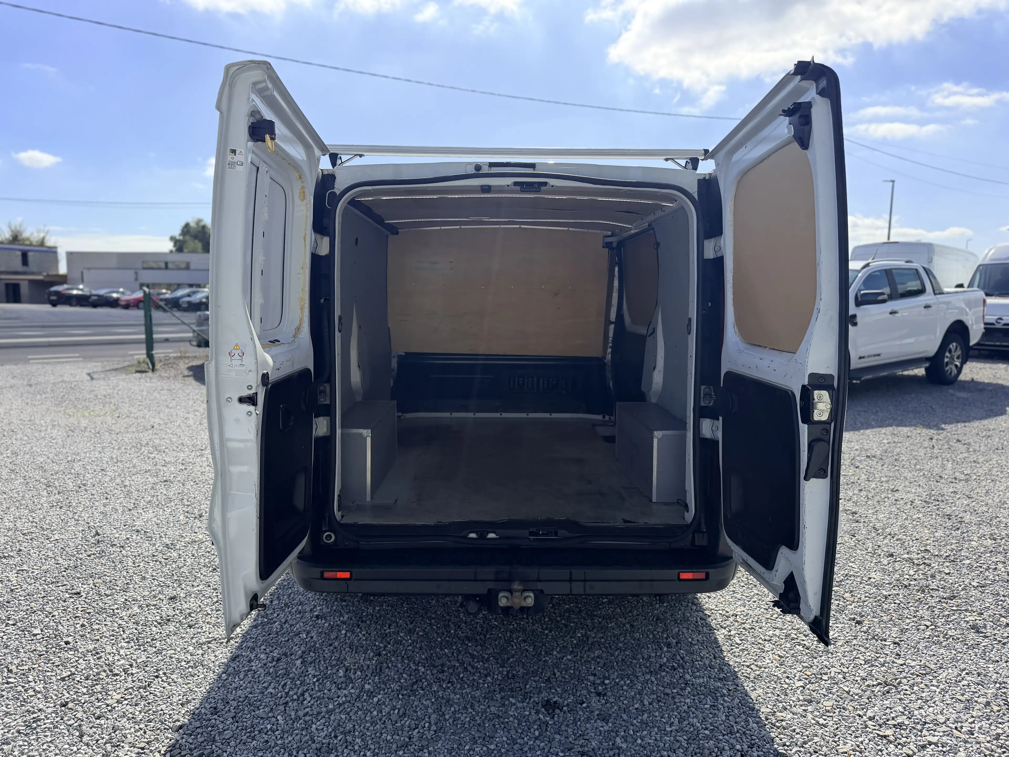 Renault Trafic 1.6 dCi 2L2H1 TVA Déductibles 3 PLACES NAVIGATION — photo 9