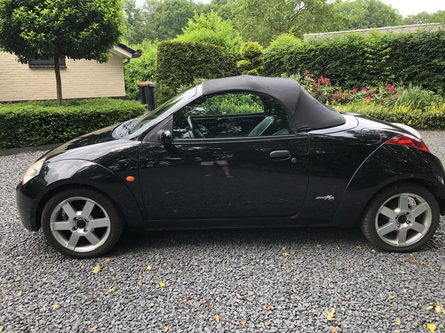 Ford Ka/Ka+ 1.6 First Edition Negro - 2