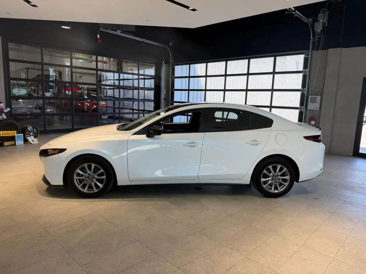 Mazda 3 снимка Mazda 3