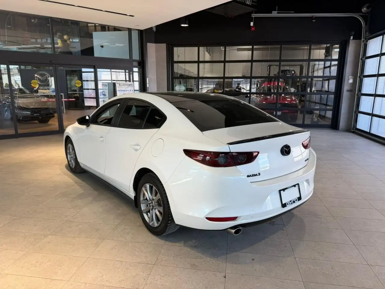 Mazda 3 снимка Mazda 3