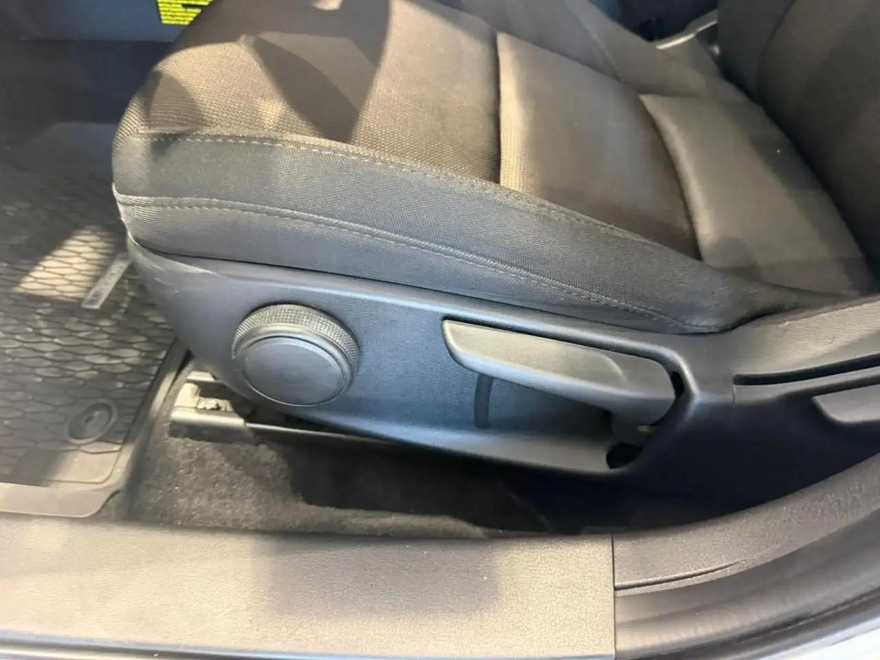 Mazda 3 снимка Mazda 3