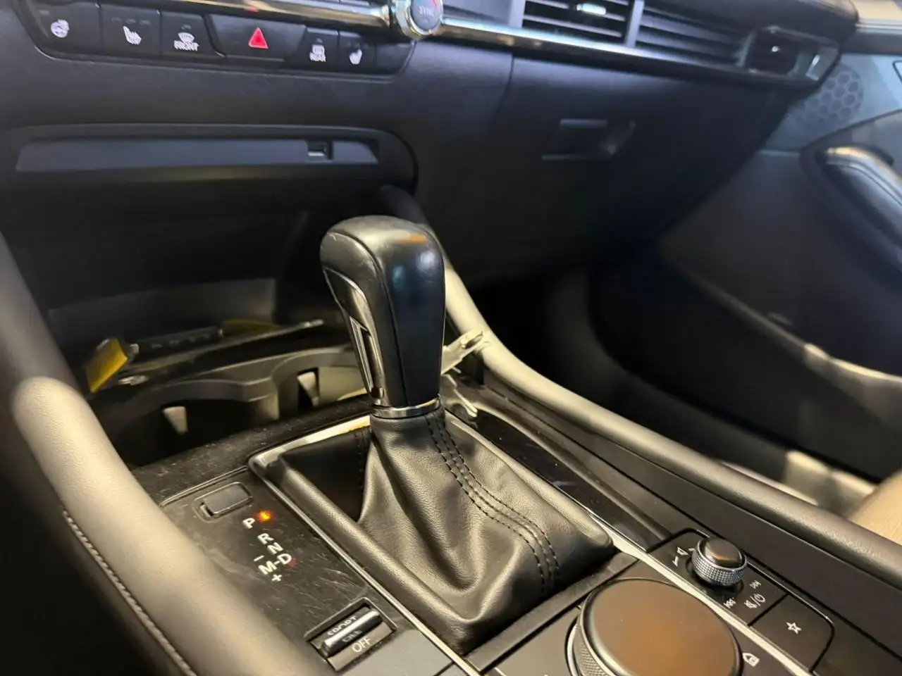 Mazda 3 снимка Mazda 3