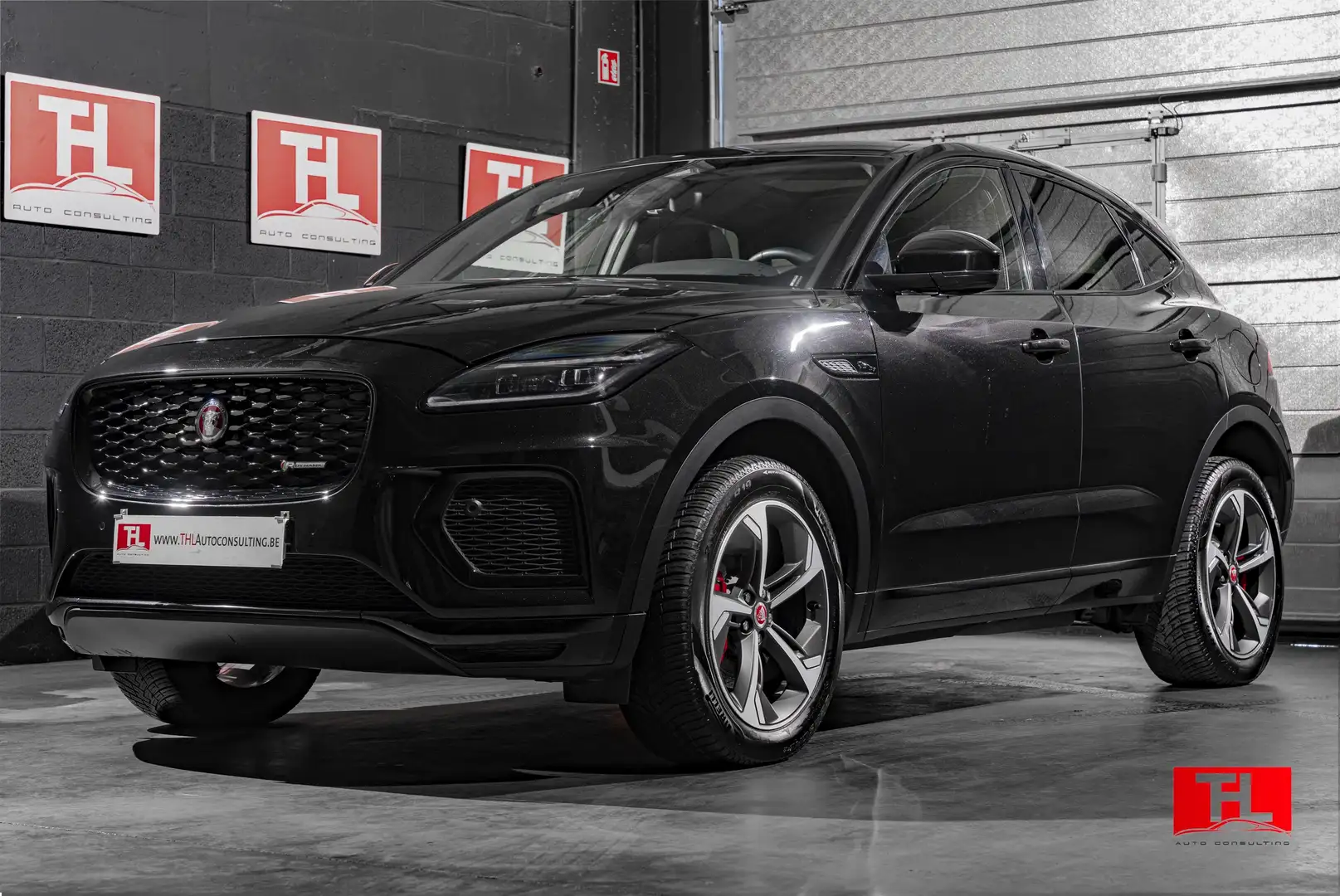 Jaguar E-Pace AWD P300e R-Dynamic SE Auto Pano/ACC/Meridian - 1