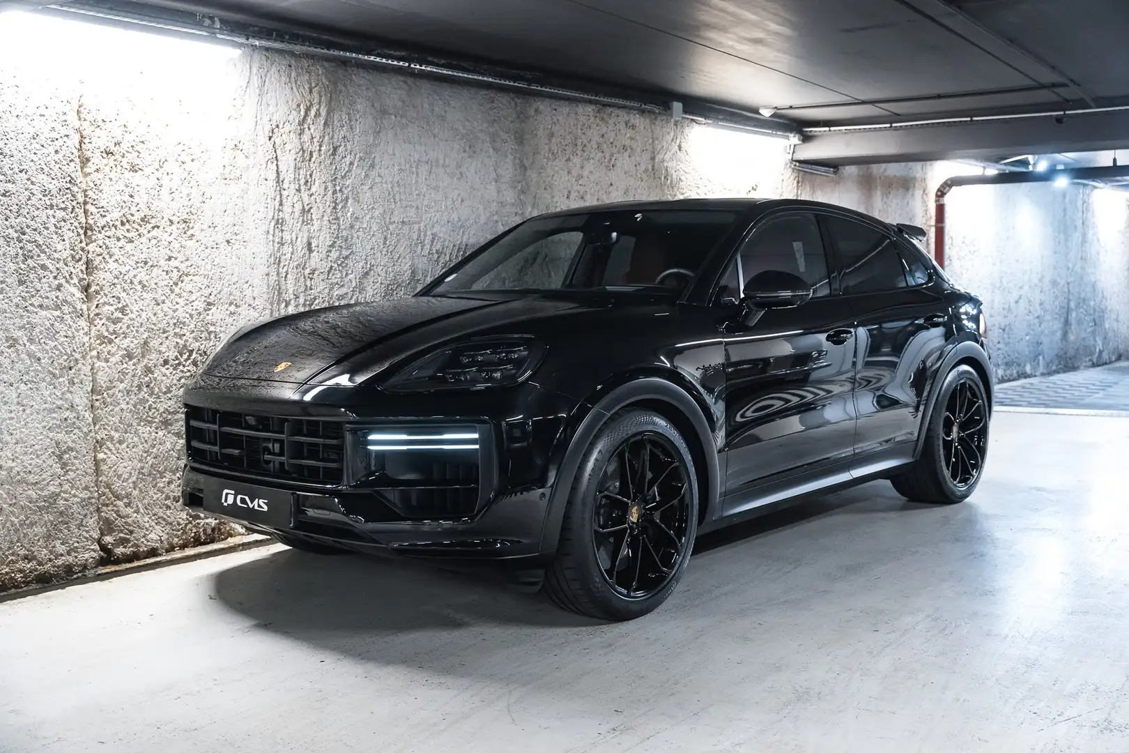 Porsche Cayenne Cayenne Coupe 4.0 V8 640 ch Tiptronic BVA Turbo GT Noir - 1