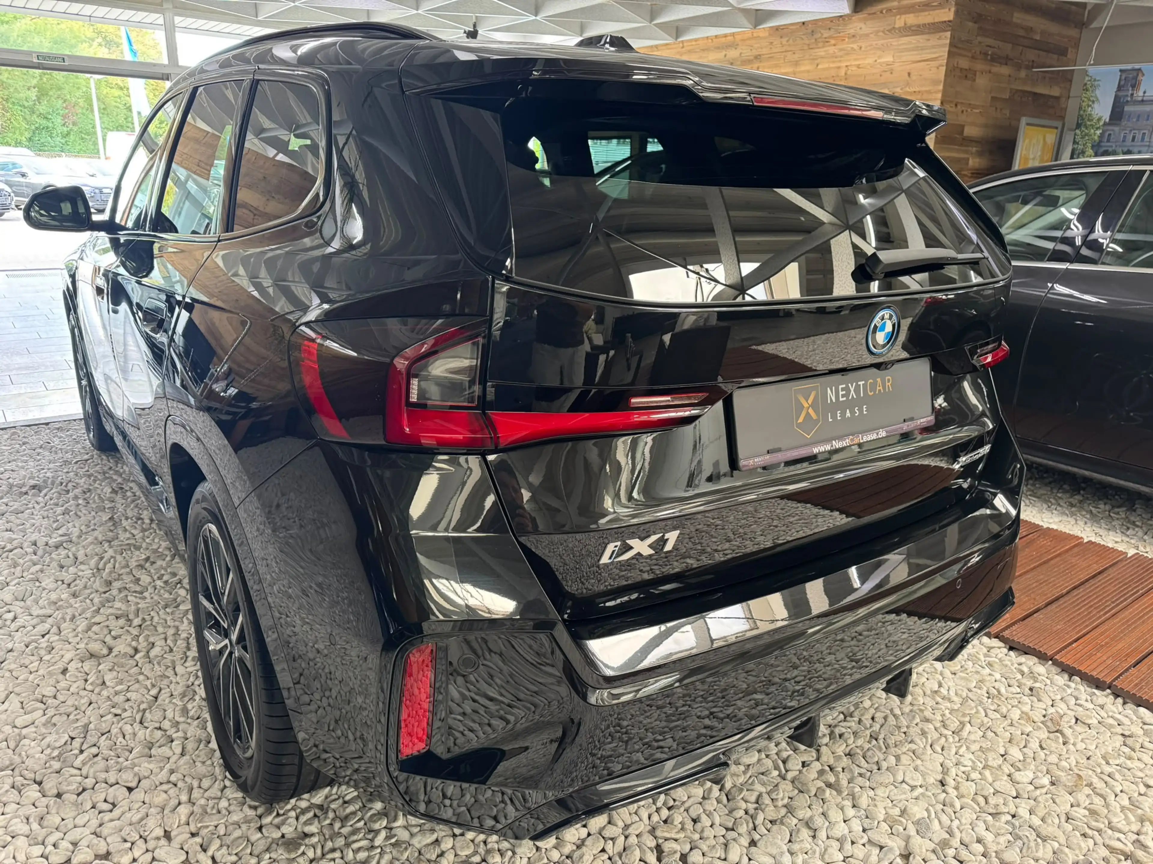 BMW X1 30 xDrive M Sport Pano H K Park.HUD SHz — photo 6