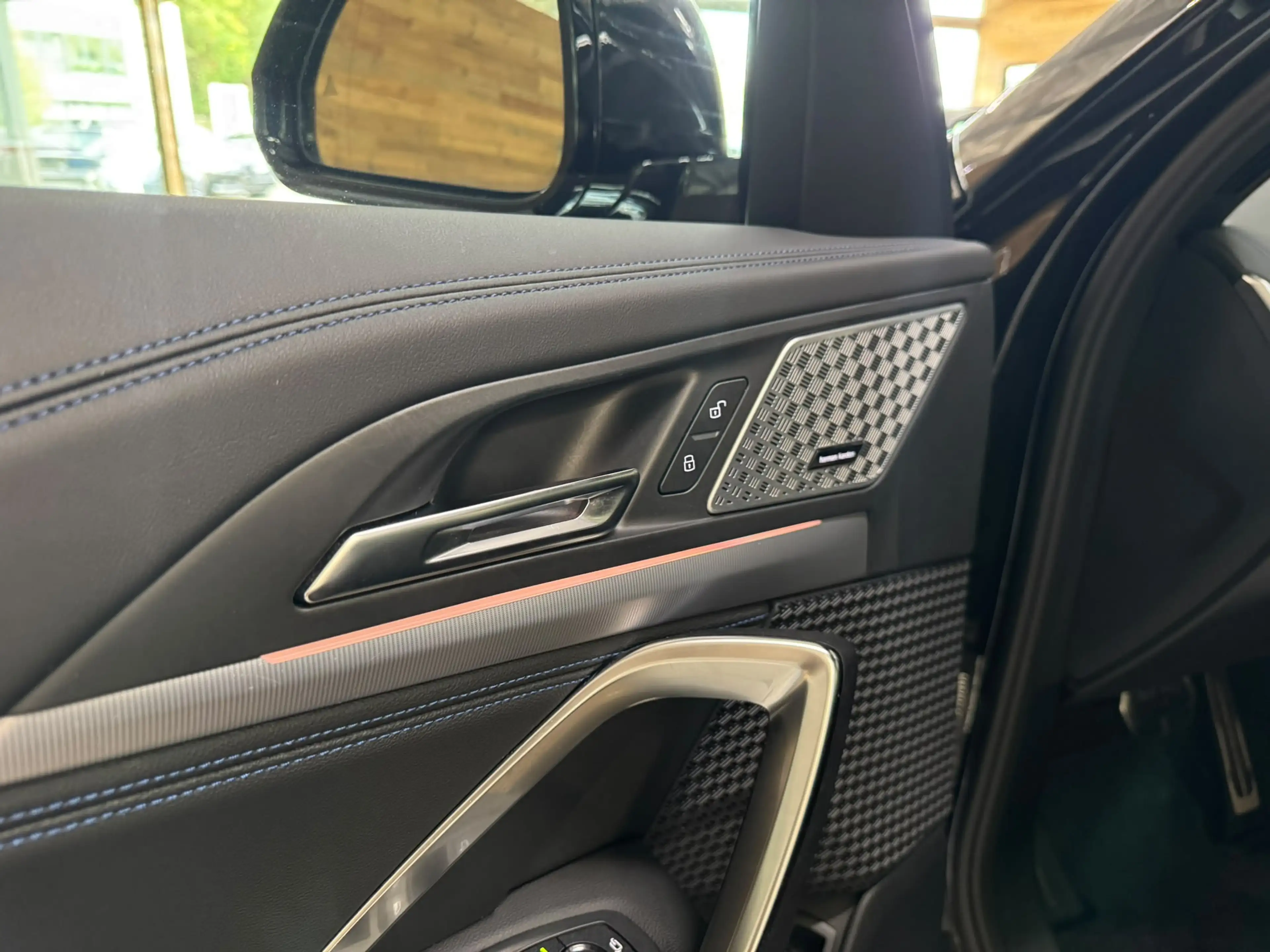 BMW X1 30 xDrive M Sport Pano H K Park.HUD SHz — photo 12