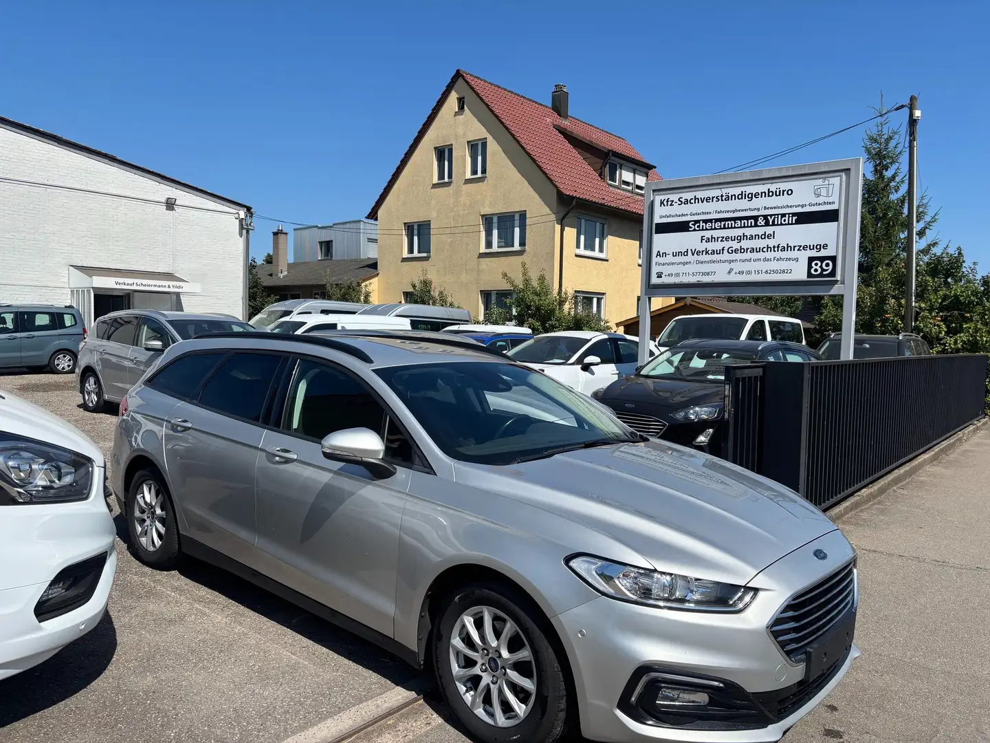Ford Mondeo Autom. PTS Kamera Navi Sihzg 1.Hand Silber - 1