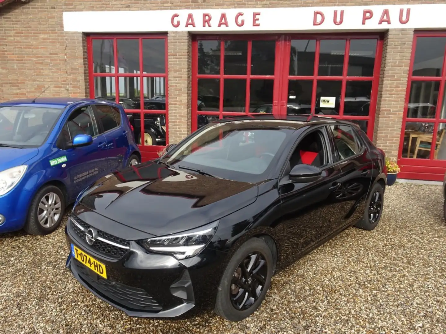 Opel Corsa 1.2 GS LINE Zwart - 1