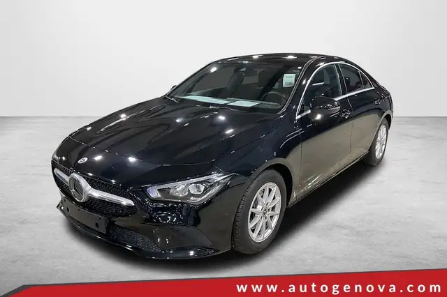 Mercedes-Benz CLA 180 MERCEDES-BENZ CLA 180D 116CV 6M. BUSINESS SOLUTION