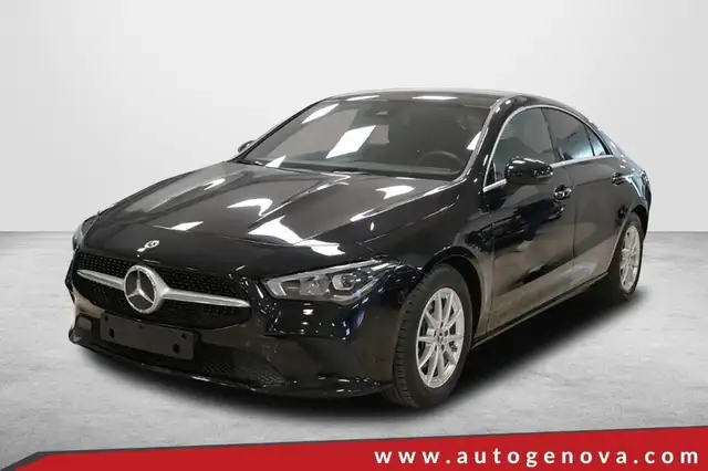 Mercedes-Benz CLA 180 MERCEDES-BENZ CLA 180D 116CV 6M. BUSINESS SOLUTION