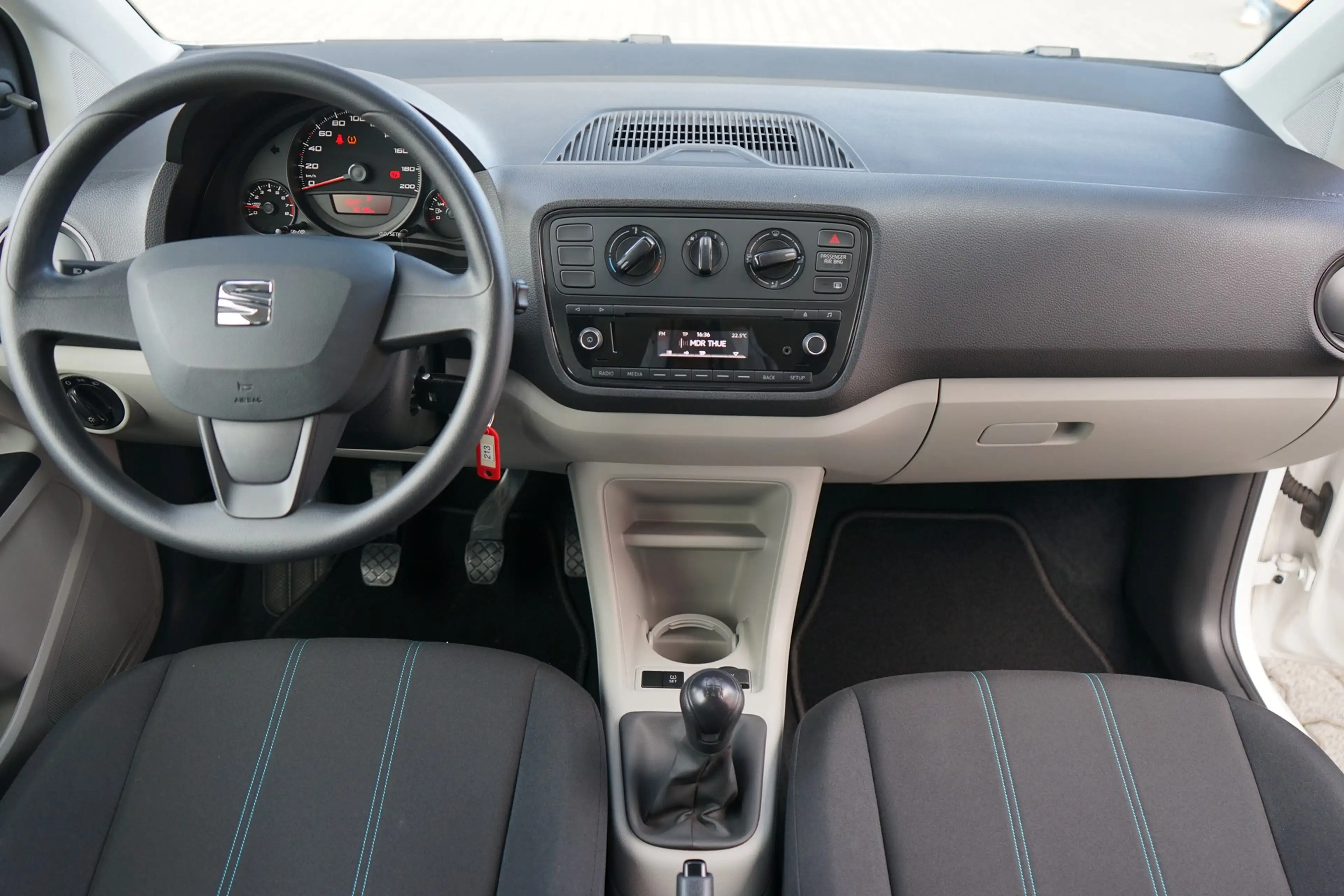 SEAT Mii 1.0 Chic AUX Bordcomputer Checkheft — photo 6