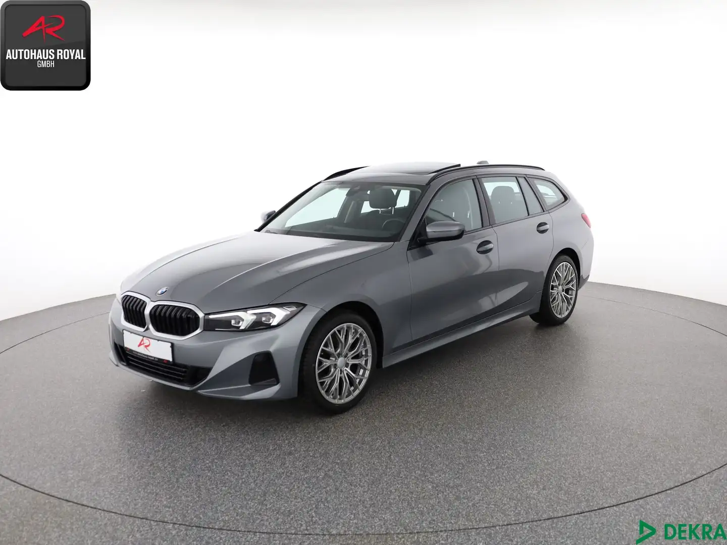 BMW 318 318 i T SHADOW LINE LIVE-COCKPIT,HIFI,PANORAMA Grau - 1